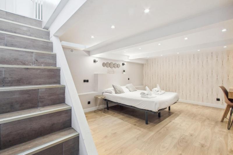 165 Suite Denis - Superbe Appartement A Paris Eksteriør billede
