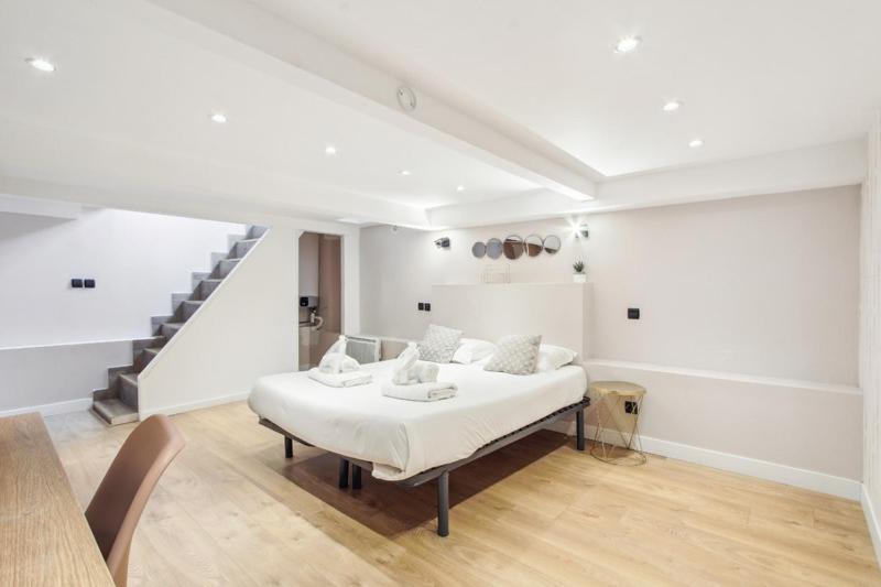 165 Suite Denis - Superbe Appartement A Paris Eksteriør billede